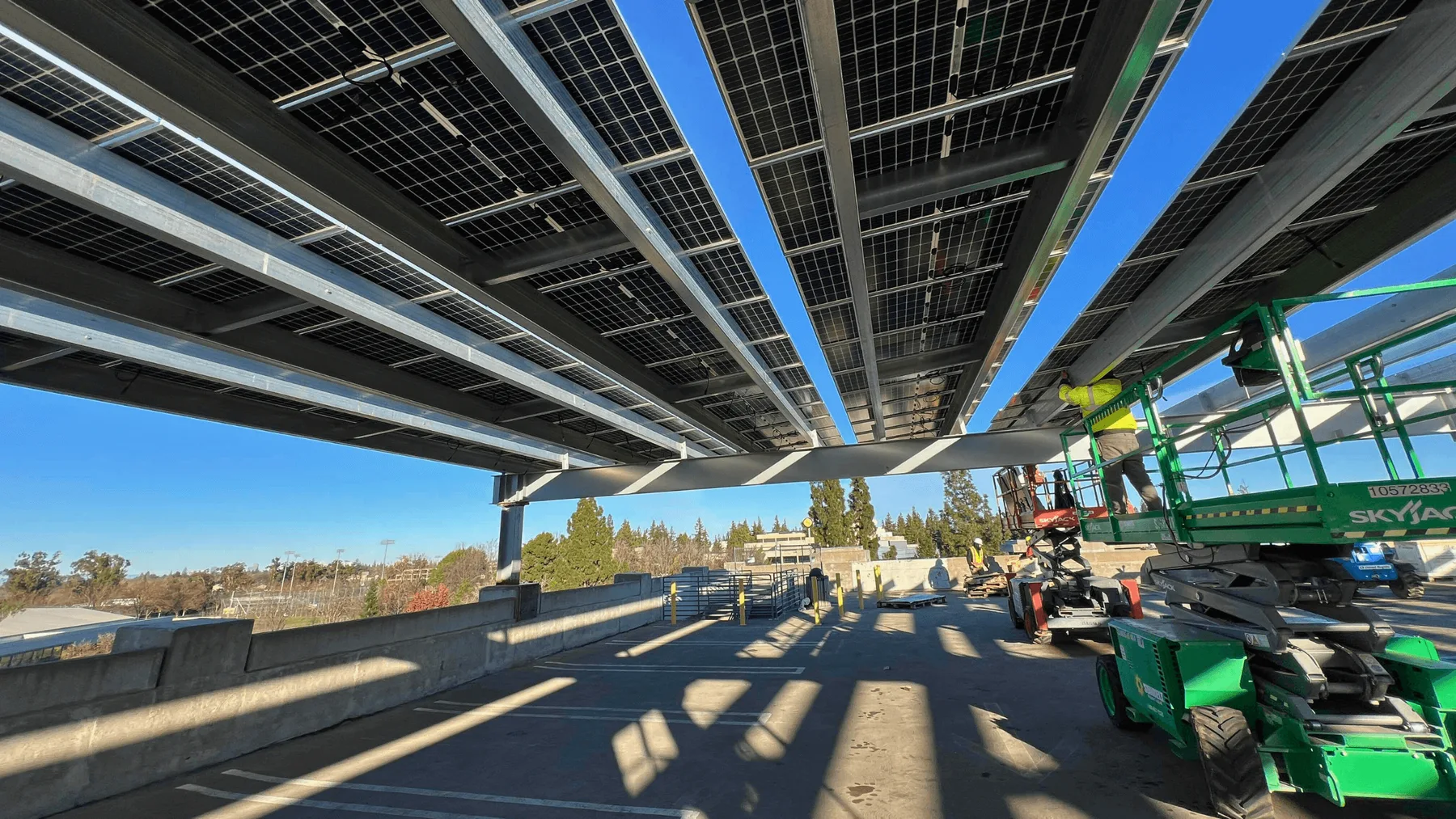 CSU Sacramento: solar parking garage, view 2