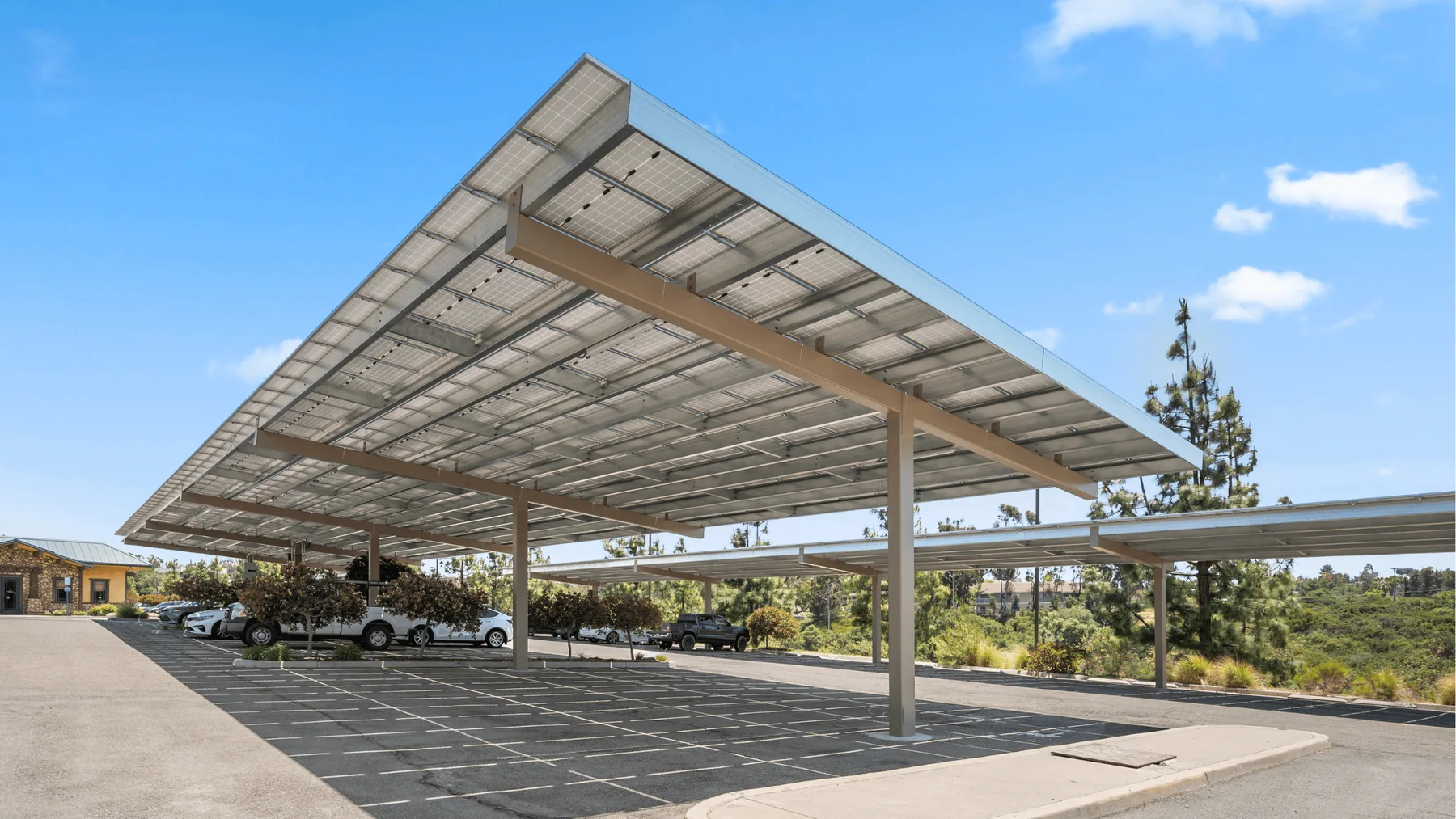 San Ysidro Medical Center: solar carport
