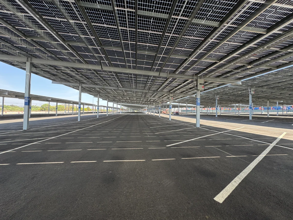 Six Flags Discovery Kingdom: solar photovoltaic carports, view 6