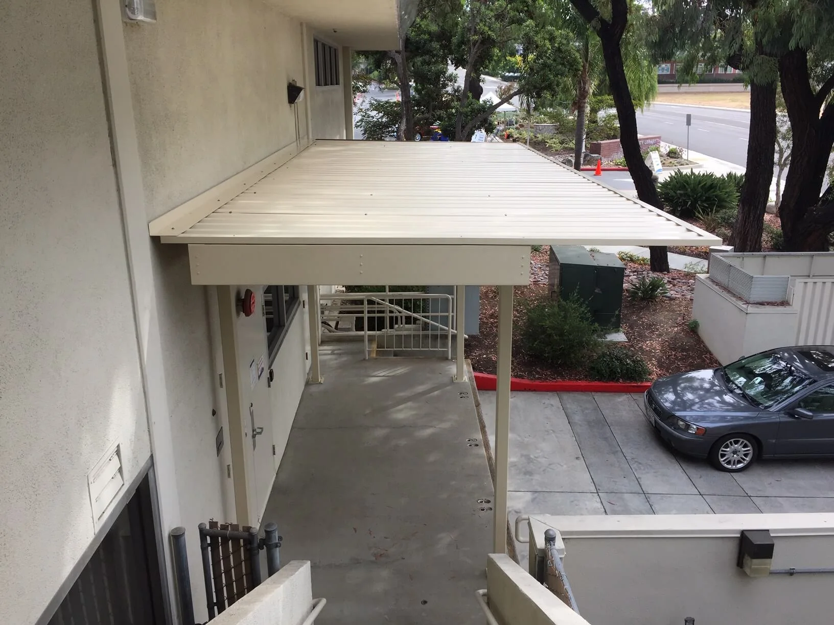 Cole Library: non-solar shade structures