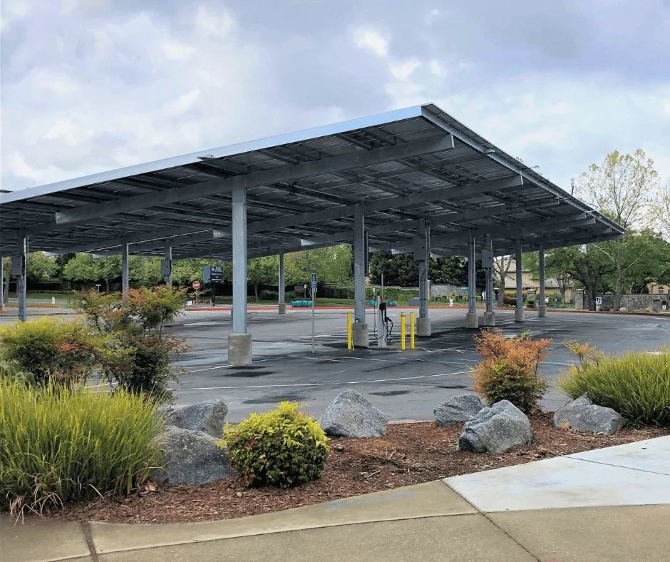 Granite Bay High School: t-structure solar canopies