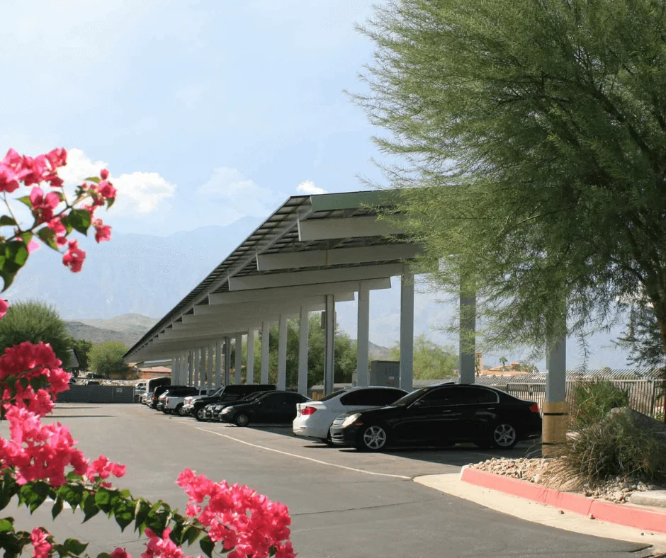 Palm Spring Motors: semi-cantilever solar carports