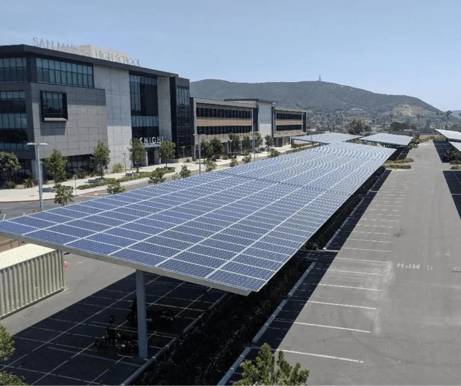San Marcos High School: t-structure solar canopies